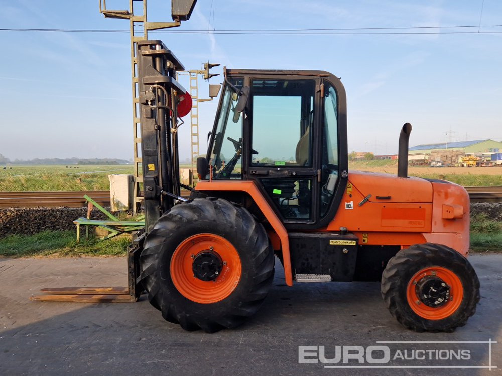 2014 JCB 930-4 T4 - Krautuvas-visureigis: foto 2 2014 JCB 930-4 T4 - Krautuvas-visureigis: foto 2
