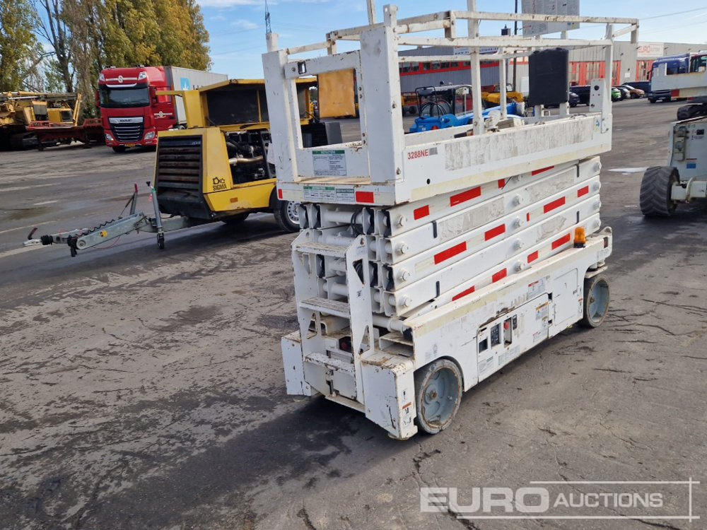 2015 Genie GS-3232 - Žirklinis keltuvas: foto 3 2015 Genie GS-3232 - Žirklinis keltuvas: foto 3