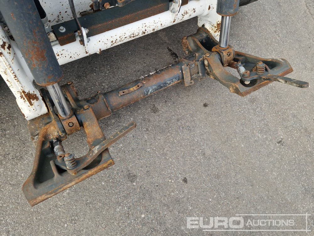 Vikšrinis mini krautuvas 2022 Bobcat T62: foto 15