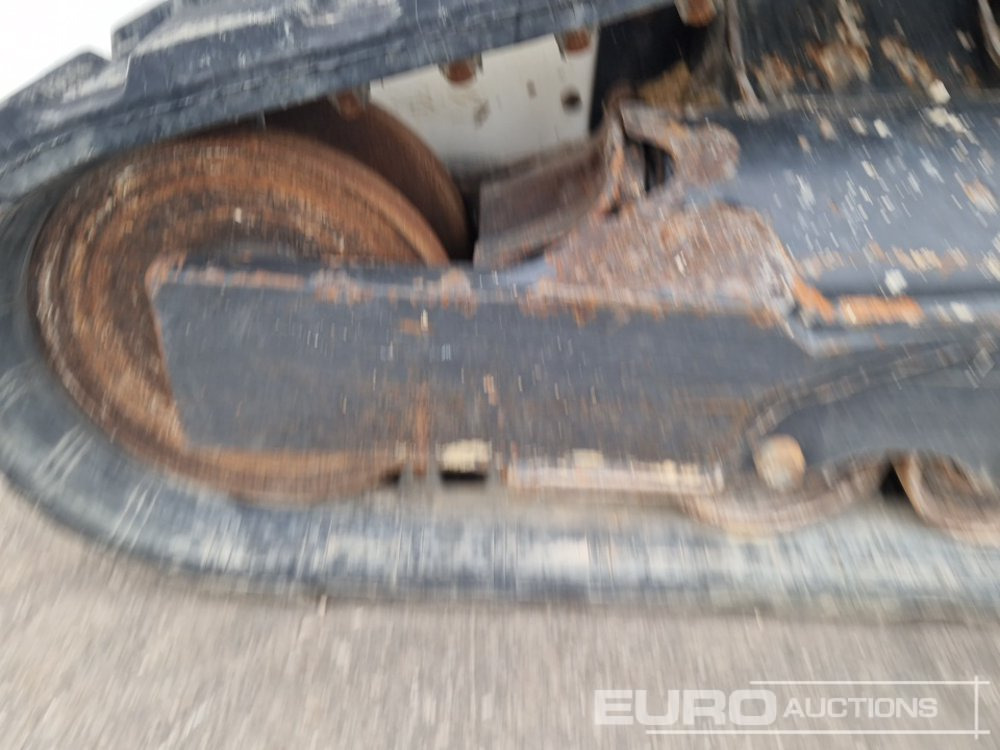 Vikšrinis mini krautuvas 2022 Bobcat T62: foto 13