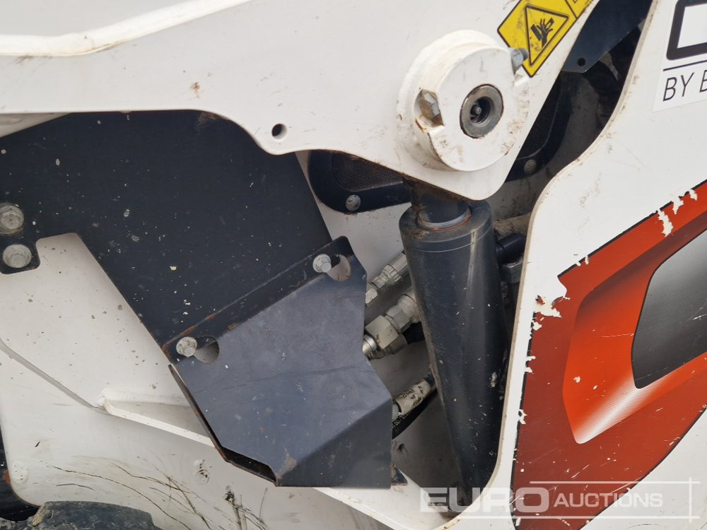 Vikšrinis mini krautuvas 2022 Bobcat T62: foto 18