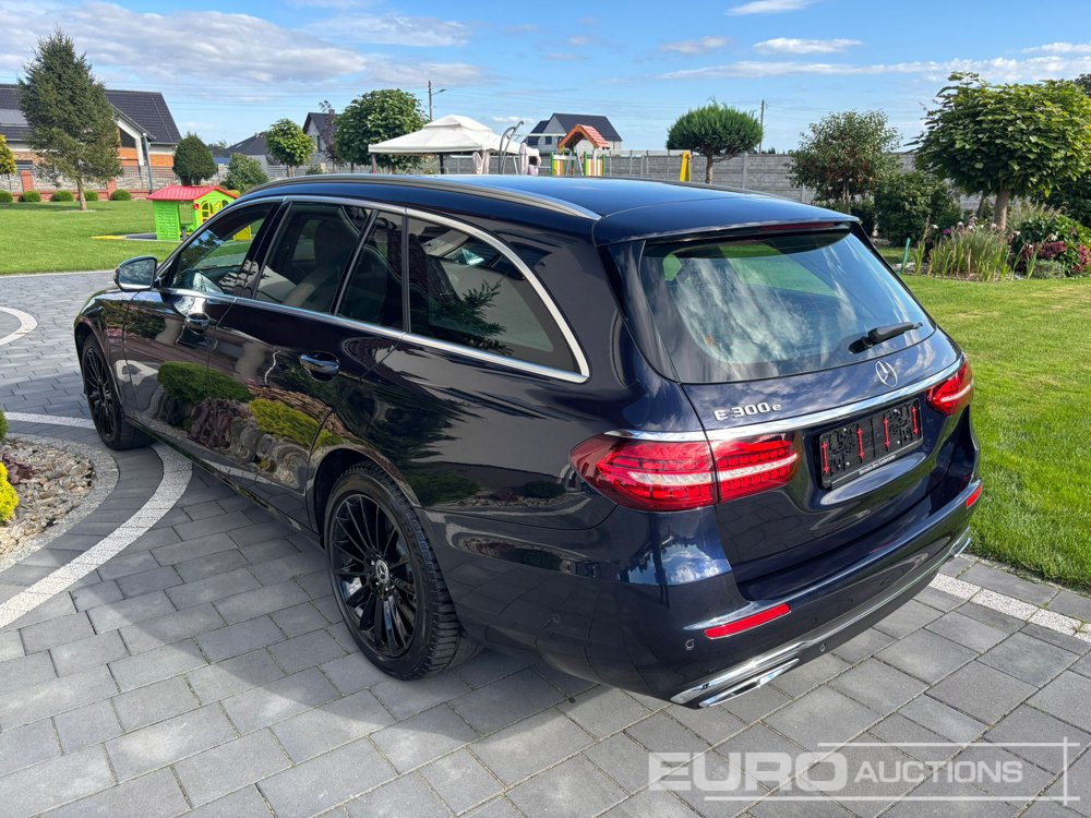2022 Mercedes E -Klasse T-Modell E300 e, 2.0 Petrol Plug-In Hybrid, Agility Suspension, Head-Up, Burmester Sound System, Electric Windows, Parking Sensor, Navi, Heated Seats, A/C, Mercedes Me Function - Lengvasis automobilis: foto 3 2022 Mercedes E -Klasse T-Modell E300 e, 2.0 Petrol Plug-In Hybrid, Agility Suspension, Head-Up, Burmester Sound System, Electric Windows, Parking Sensor, Navi, Heated Seats, A/C, Mercedes Me Function - Lengvasis automobilis: foto 3