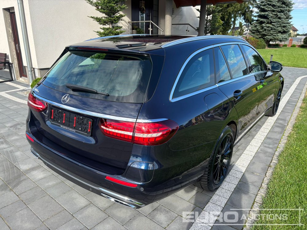 2022 Mercedes E -Klasse T-Modell E300 e, 2.0 Petrol Plug-In Hybrid, Agility Suspension, Head-Up, Burmester Sound System, Electric Windows, Parking Sensor, Navi, Heated Seats, A/C, Mercedes Me Function - Lengvasis automobilis: foto 2 2022 Mercedes E -Klasse T-Modell E300 e, 2.0 Petrol Plug-In Hybrid, Agility Suspension, Head-Up, Burmester Sound System, Electric Windows, Parking Sensor, Navi, Heated Seats, A/C, Mercedes Me Function - Lengvasis automobilis: foto 2