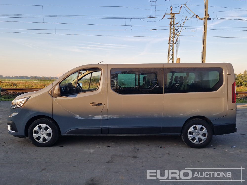 2022 Renault Trafic - Mikroautobusas, Keleivinis furgonas: foto 2 2022 Renault Trafic - Mikroautobusas, Keleivinis furgonas: foto 2