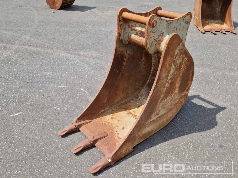 26" Digging Bucket to suit Volvo EC160 - Kaušas: foto 1 26" Digging Bucket to suit Volvo EC160 - Kaušas: foto 1