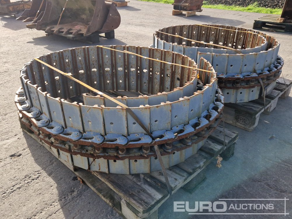 350mm Steel Tracks (2 of) - Atsarginės dalys - Ekskavatorius: foto 3 350mm Steel Tracks (2 of) - Atsarginės dalys - Ekskavatorius: foto 3