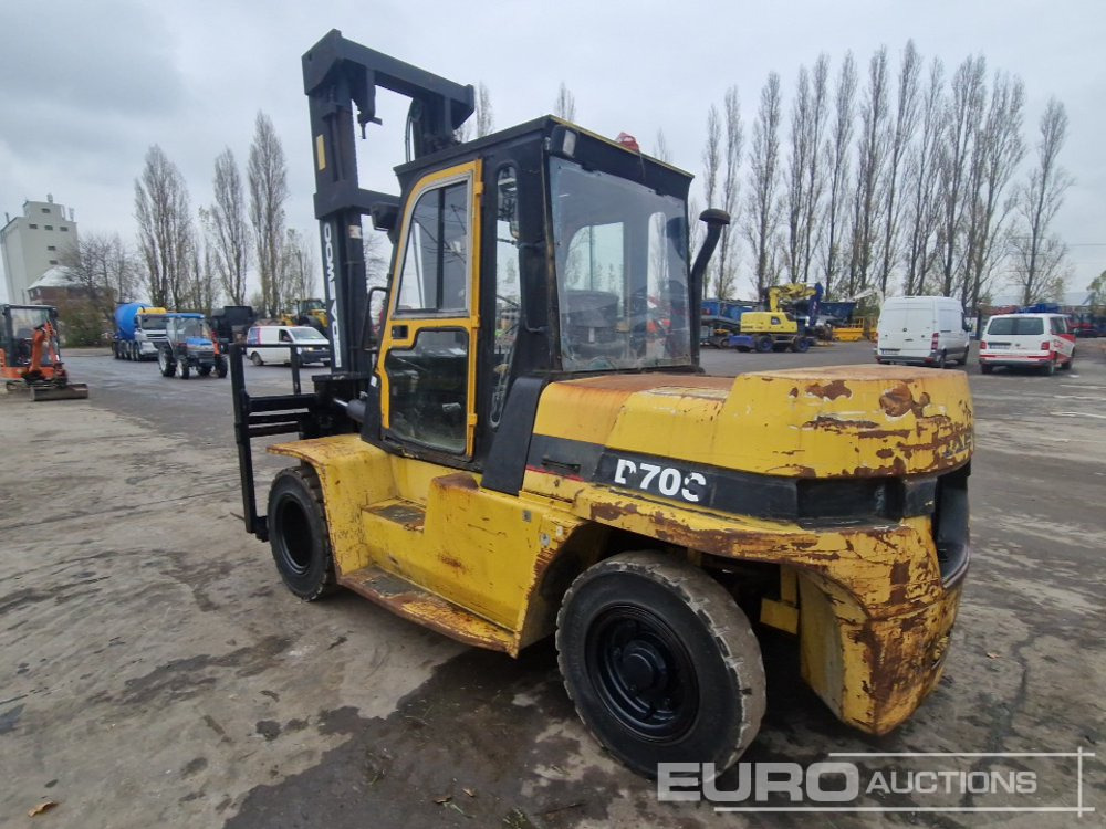 Daewoo D70S-2 - Šakinis krautuvas: foto 3 Daewoo D70S-2 - Šakinis krautuvas: foto 3