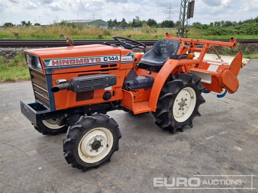 Hinomoto C144 - Mini traktorius: foto 1 Hinomoto C144 - Mini traktorius: foto 1