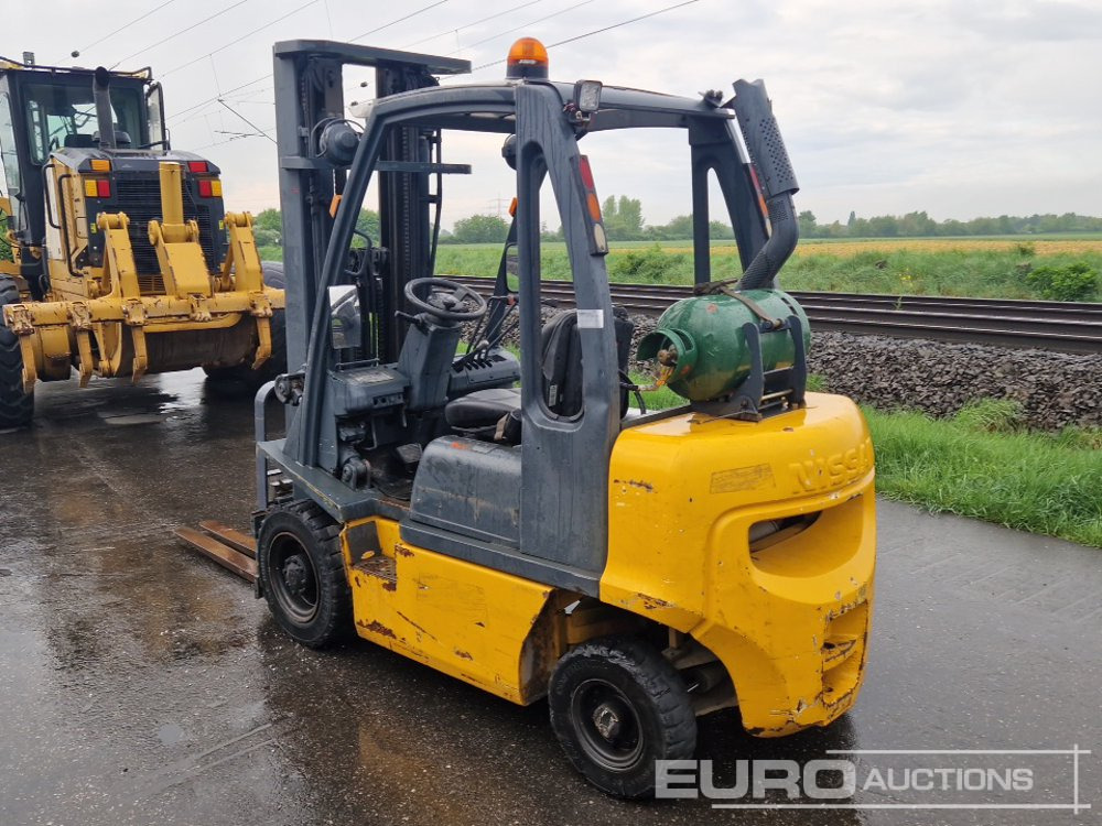 Nissan UD02A25PQ - Šakinis krautuvas: foto 3 Nissan UD02A25PQ - Šakinis krautuvas: foto 3