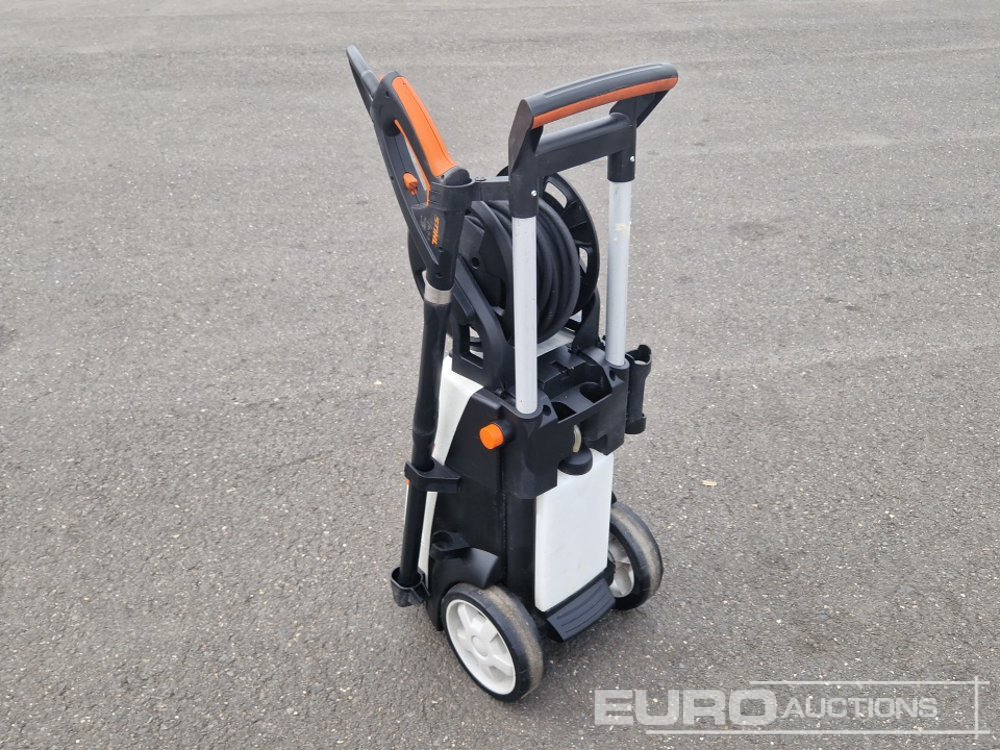 Stihl RE162 Power Washer - Aukšto slėgio plovykla: foto 2 Stihl RE162 Power Washer - Aukšto slėgio plovykla: foto 2