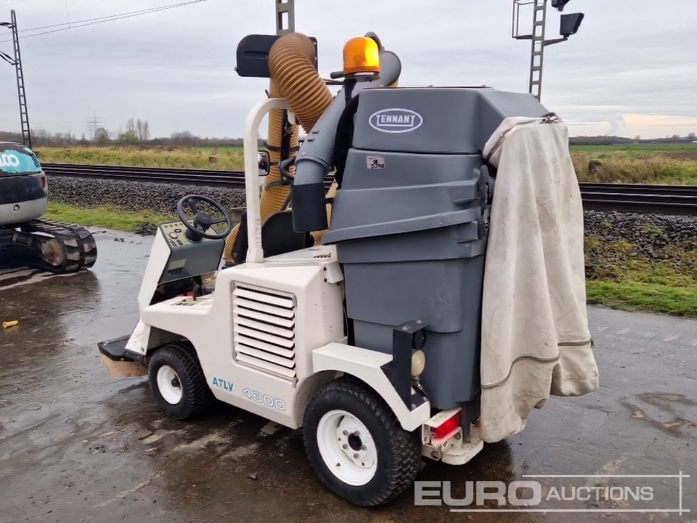 Tennant 4300 - Keturratis: foto 3 Tennant 4300 - Keturratis: foto 3