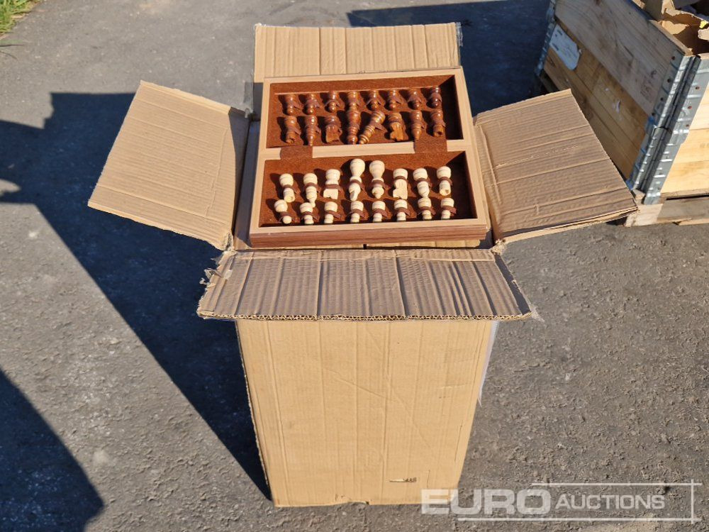 Unused Handmade Wooden Chess Set (20 of) - Statybinė įranga: foto 2 Unused Handmade Wooden Chess Set (20 of) - Statybinė įranga: foto 2