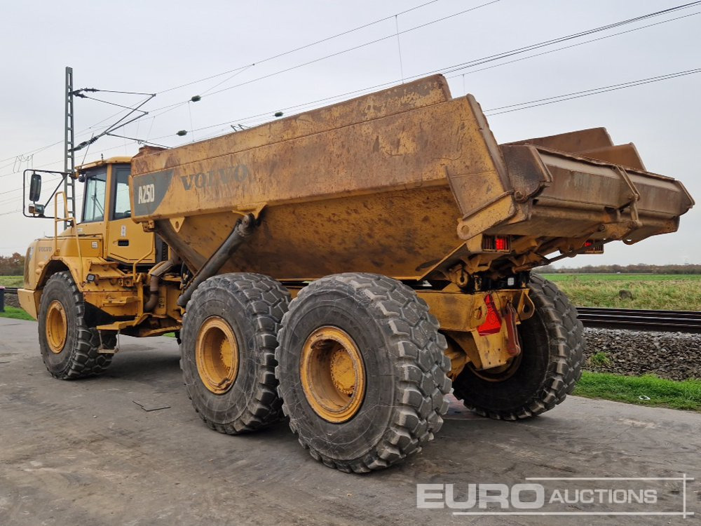 Volvo A25D - Šarnyrinis savivartis: foto 3 Volvo A25D - Šarnyrinis savivartis: foto 3