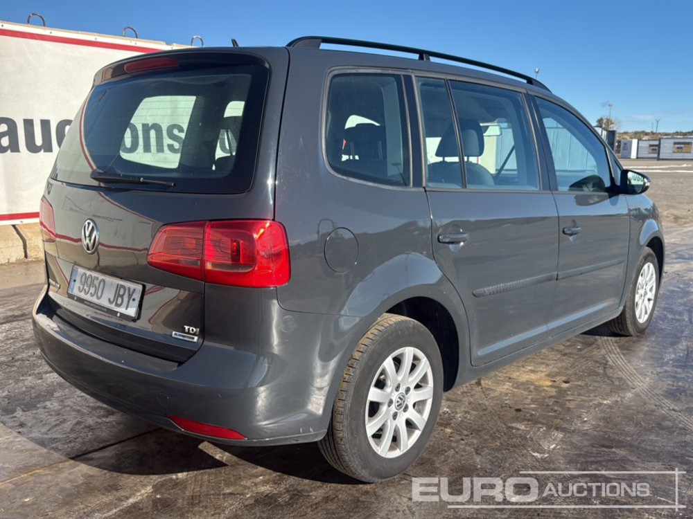 2015 Volkswagen Touran - Lengvasis automobilis: foto 5 2015 Volkswagen Touran - Lengvasis automobilis: foto 5