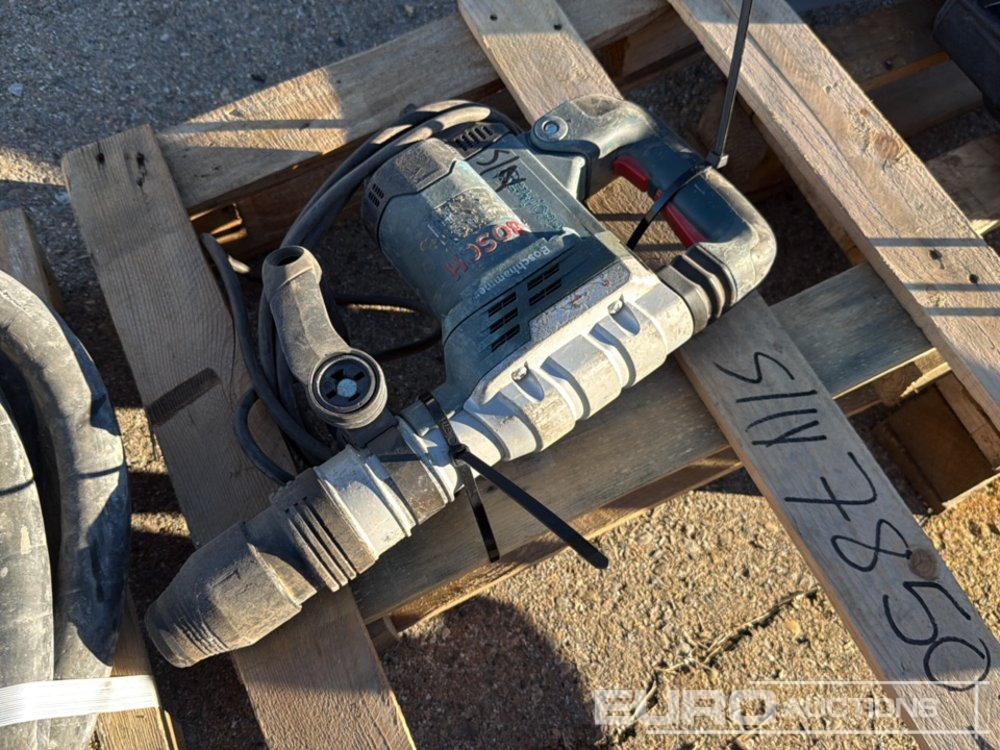 Bosh Electric Hammer - Statybinė įranga: foto 1 Bosh Electric Hammer - Statybinė įranga: foto 1