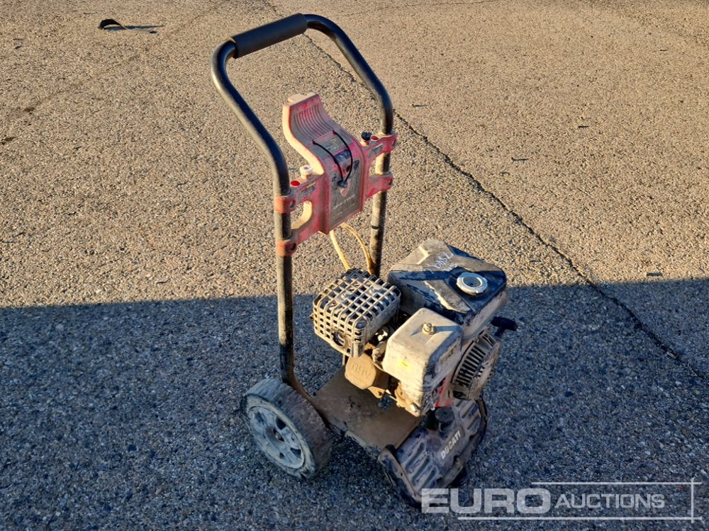 Ducati Gasoline Lawn Mower - Statybinė įranga: foto 2 Ducati Gasoline Lawn Mower - Statybinė įranga: foto 2