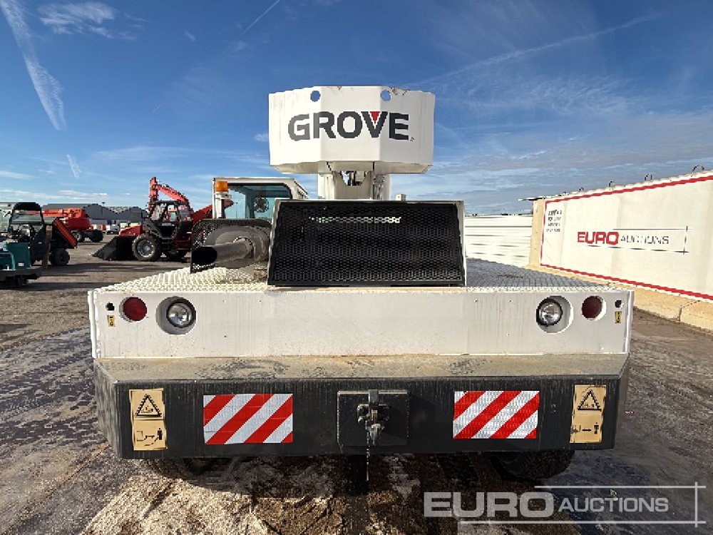 Grove 4x2 Crane, Stabilisers - Autokranas: foto 4 Grove 4x2 Crane, Stabilisers - Autokranas: foto 4