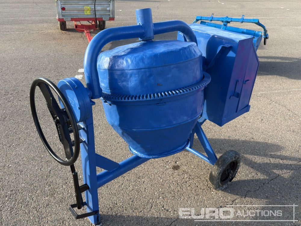 Iseki Concrete Mixer - Betono maišyklė: foto 3 Iseki Concrete Mixer - Betono maišyklė: foto 3
