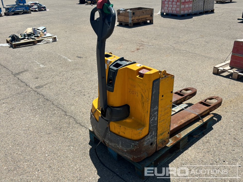 Jungheinrich Electric Pallet Truck - Padėklų krautuvas: foto 5 Jungheinrich Electric Pallet Truck - Padėklų krautuvas: foto 5