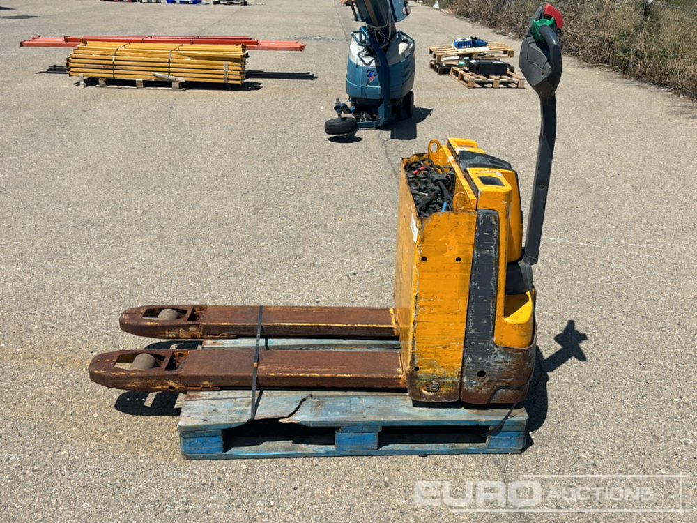 Jungheinrich Electric Pallet Truck - Padėklų krautuvas: foto 2 Jungheinrich Electric Pallet Truck - Padėklų krautuvas: foto 2