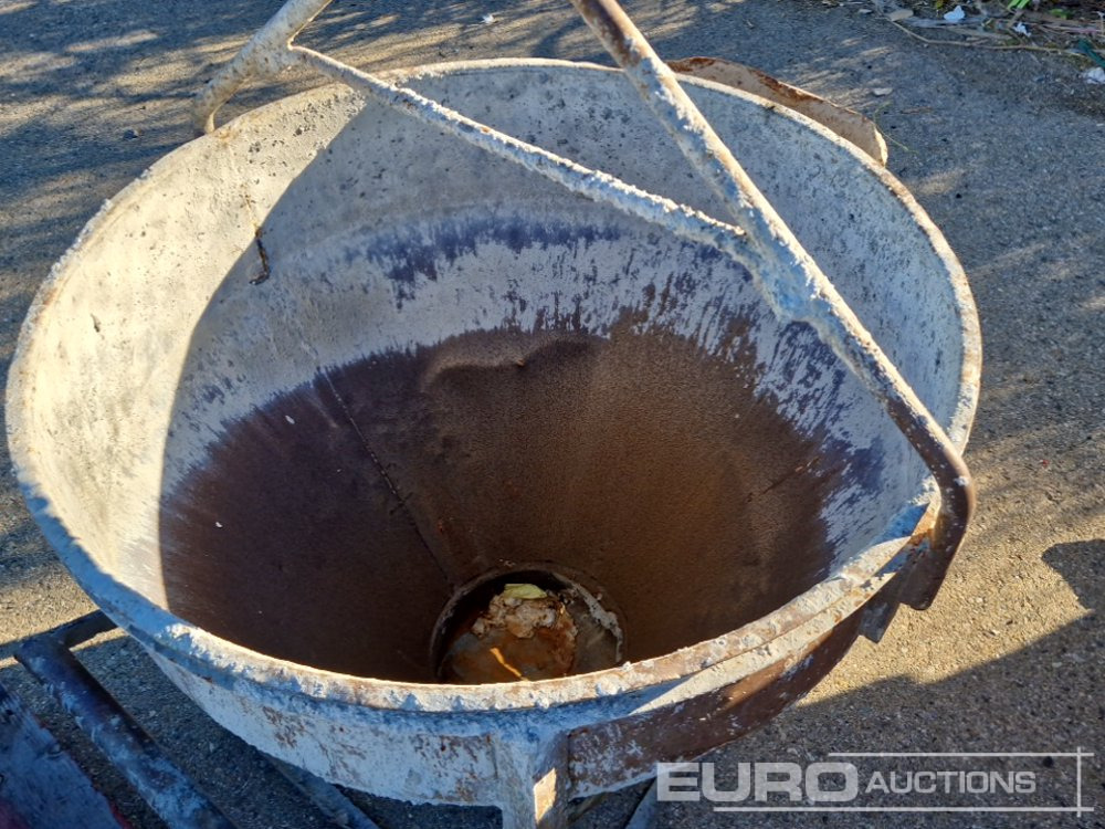 Metal Hopper - Statybinė įranga: foto 5 Metal Hopper - Statybinė įranga: foto 5