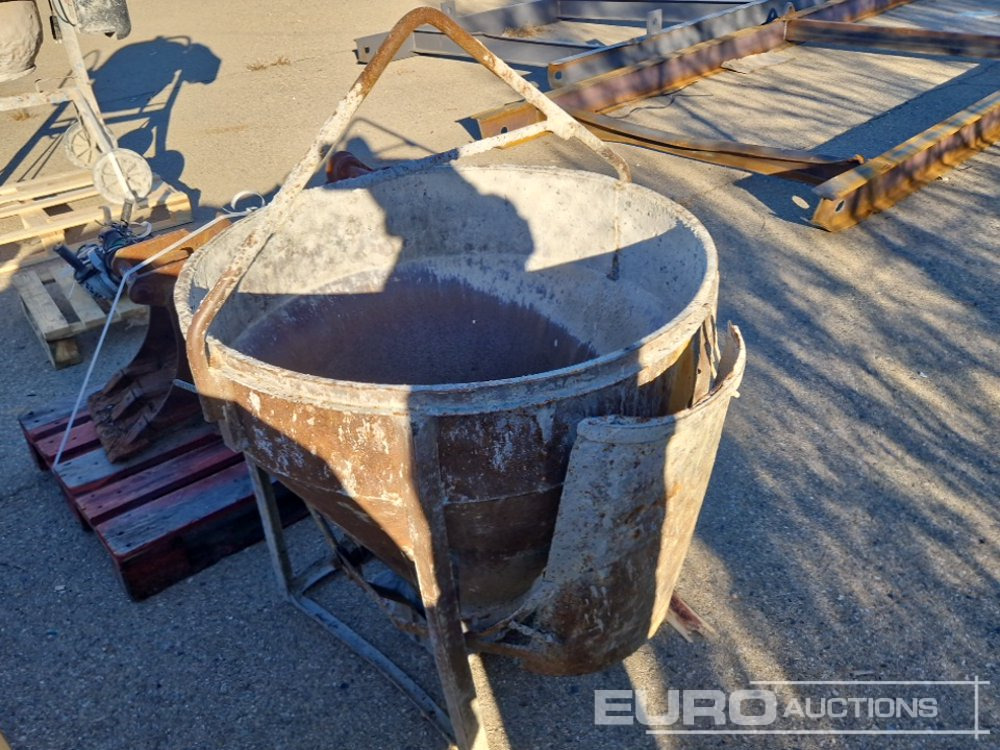 Metal Hopper - Statybinė įranga: foto 3 Metal Hopper - Statybinė įranga: foto 3