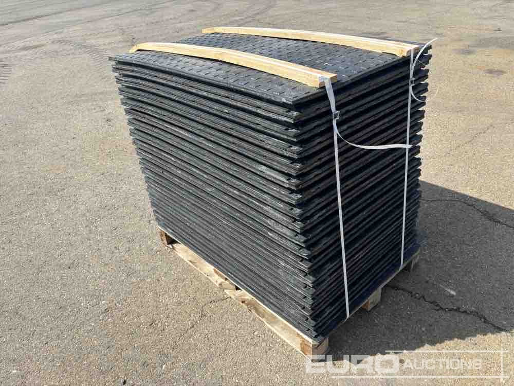 Statybinė įranga Pallet of Plastic Connectable Road Plates, 1200x800x28mm, 22kg per Plate (35 of): foto 8