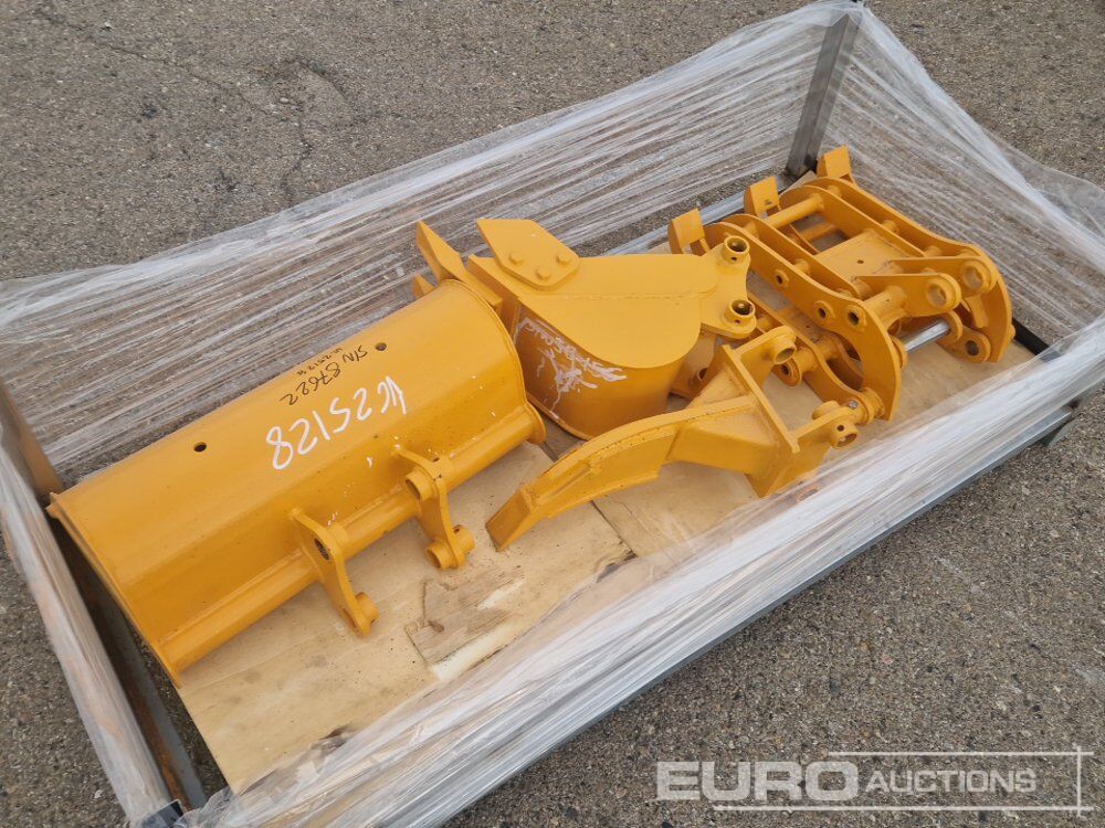 Set of Bucket, Ripper, Rake, Diggin Bucket - Statybinė įranga: foto 2 Set of Bucket, Ripper, Rake, Diggin Bucket - Statybinė įranga: foto 2