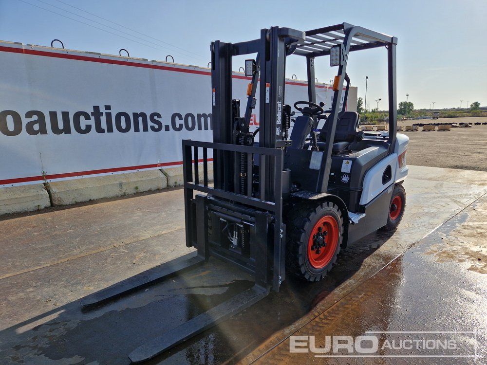 Unused 2025 Bobcat D30NX - Šakinis krautuvas: foto 1 Unused 2025 Bobcat D30NX - Šakinis krautuvas: foto 1