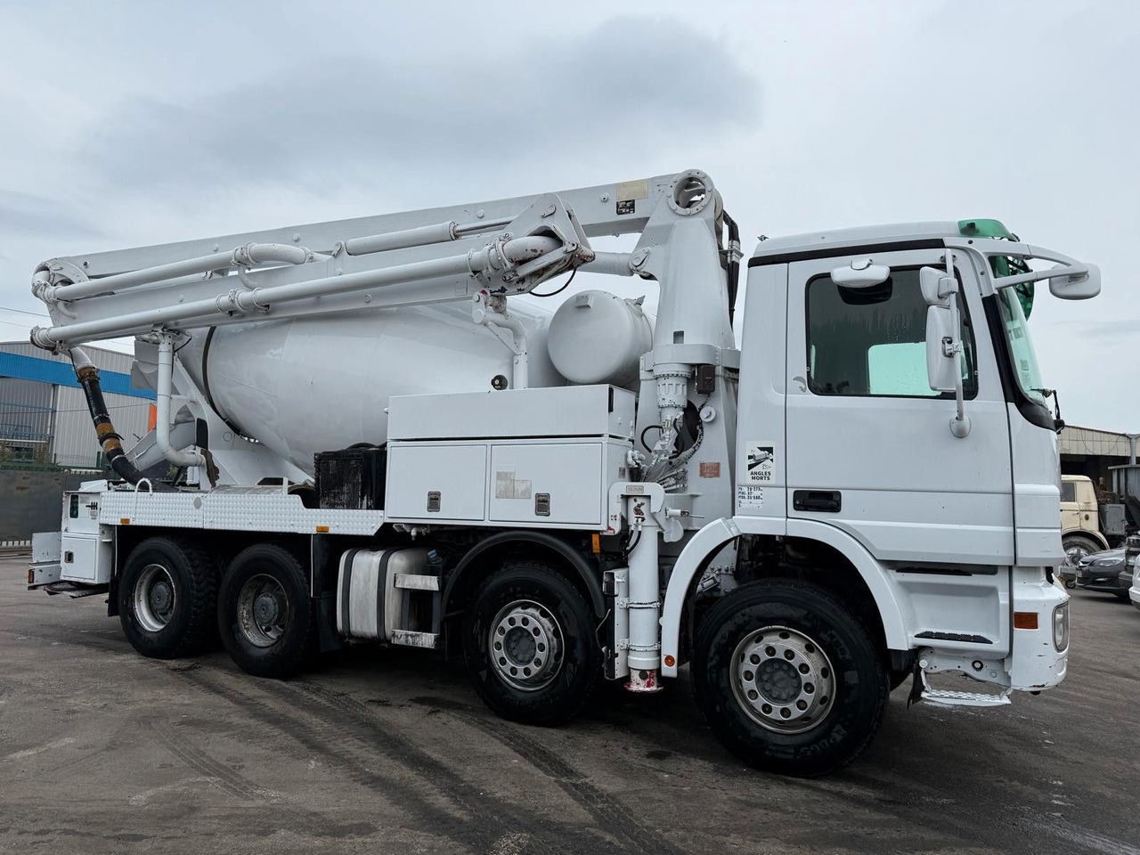 Mercedes-Benz Actros - Betono siurblys: foto 2 Mercedes-Benz Actros - Betono siurblys: foto 2