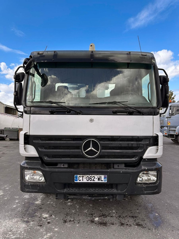 Mercedes-Benz Actros - Betono siurblys: foto 3 Mercedes-Benz Actros - Betono siurblys: foto 3