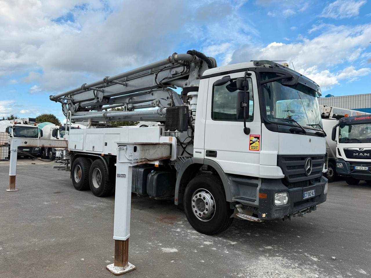 Mercedes-Benz Actros - Betono siurblys: foto 2 Mercedes-Benz Actros - Betono siurblys: foto 2