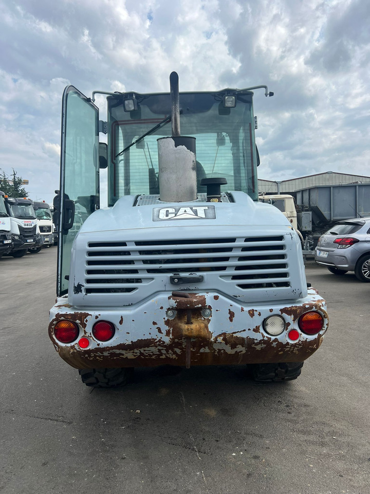 Mini chargeuse Caterpillar 906 - Šarnyrinis krautuvas: foto 5 Mini chargeuse Caterpillar 906 - Šarnyrinis krautuvas: foto 5