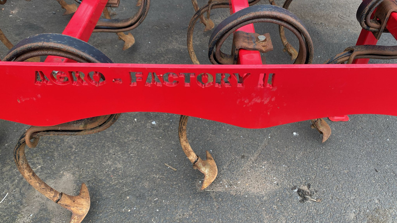 Agro Factory Cris 6 Grossfederzinkenegge - Akėčios: foto 3 Agro Factory Cris 6 Grossfederzinkenegge - Akėčios: foto 3