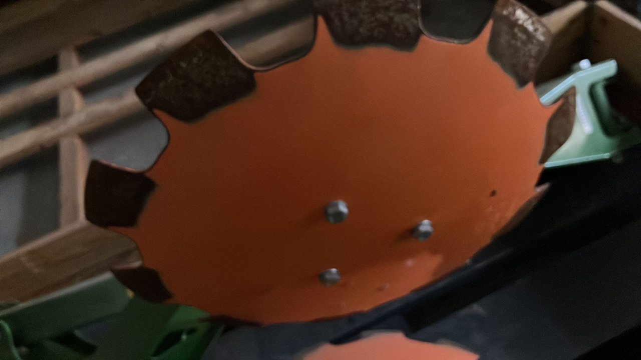 Amazone Fahrgassenmarkierung Cataya - Žemės dirbimo technika: foto 3 Amazone Fahrgassenmarkierung Cataya - Žemės dirbimo technika: foto 3