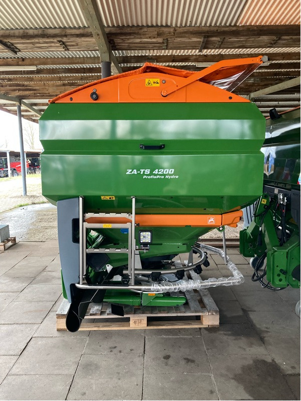 Amazone ZA-TS Hydro 4200 Ultra - Purkštuvas: foto 4 Amazone ZA-TS Hydro 4200 Ultra - Purkštuvas: foto 4