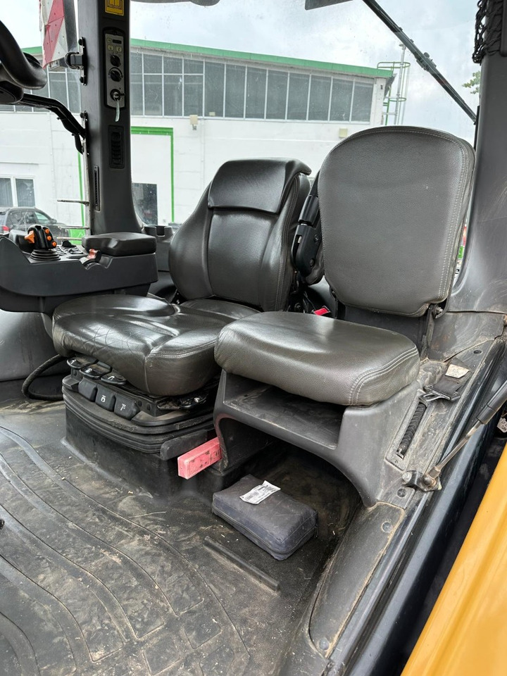 Challenger MT 775 E - Traktorius: foto 5 Challenger MT 775 E - Traktorius: foto 5