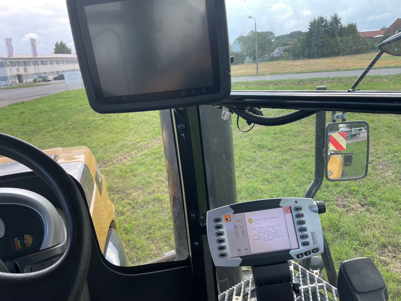 Challenger MT 875 E - Traktorius: foto 3 Challenger MT 875 E - Traktorius: foto 3