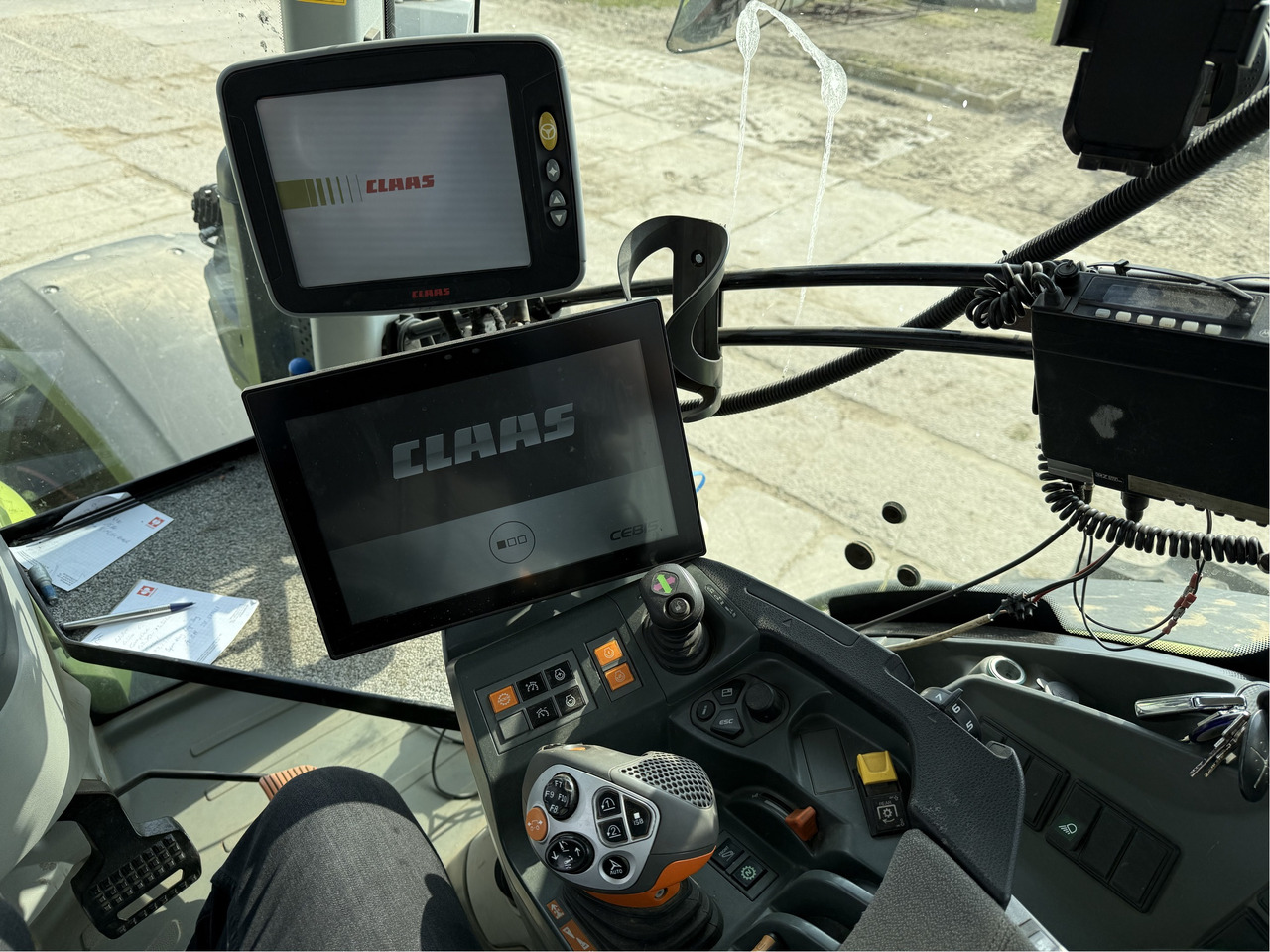 Claas Axion 960 C-Matic CEBIS - Traktorius: foto 3 Claas Axion 960 C-Matic CEBIS - Traktorius: foto 3