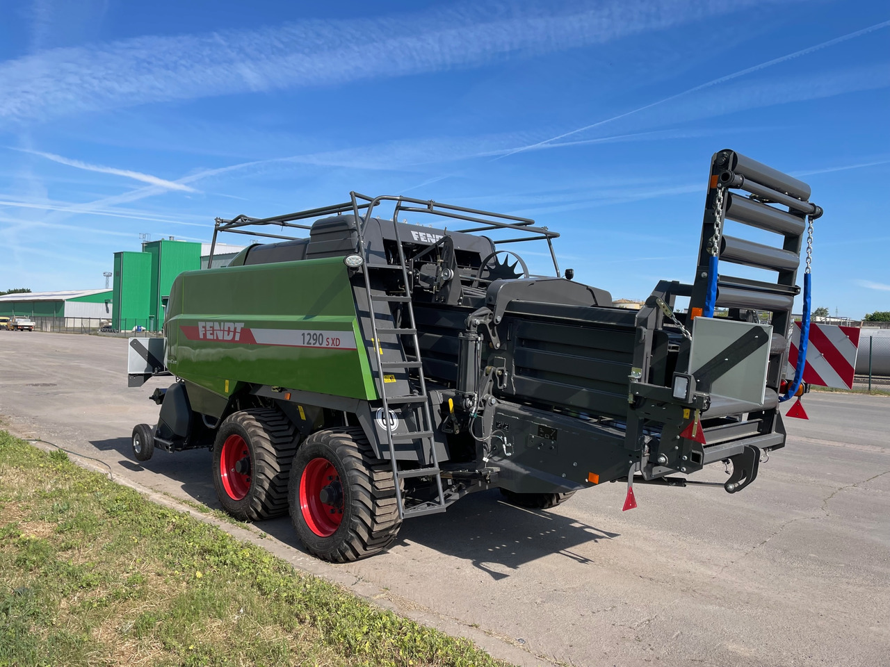 Fendt 1290 XD Cutter Quaderballenpre - Stačiakampių ryšulių presas: foto 3 Fendt 1290 XD Cutter Quaderballenpre - Stačiakampių ryšulių presas: foto 3