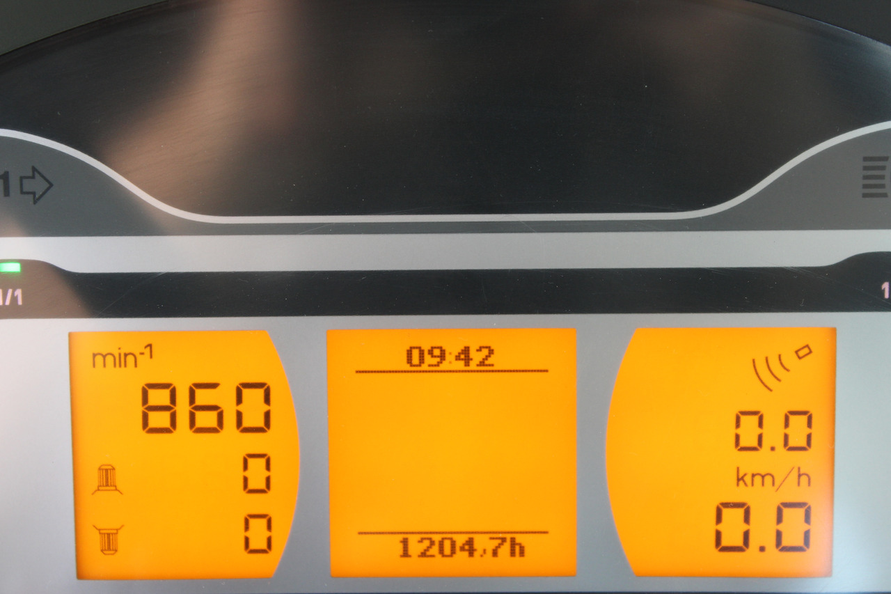 Fendt 516 Vario S4 PowerPlus - Traktorius: foto 4 Fendt 516 Vario S4 PowerPlus - Traktorius: foto 4