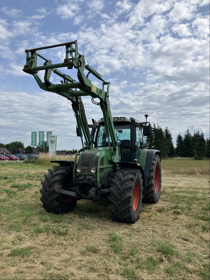 Fendt 712 COM1 - Traktorius: foto 1 Fendt 712 COM1 - Traktorius: foto 1