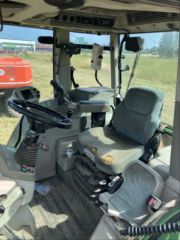 Fendt 718 Com3 Vario TMS - Traktorius: foto 4 Fendt 718 Com3 Vario TMS - Traktorius: foto 4