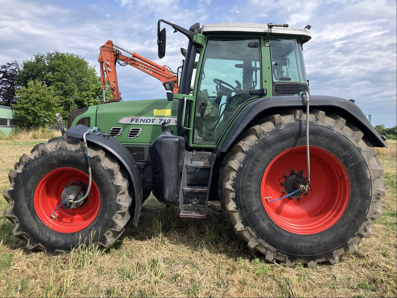 Fendt 718 Com3 Vario TMS - Traktorius: foto 5 Fendt 718 Com3 Vario TMS - Traktorius: foto 5