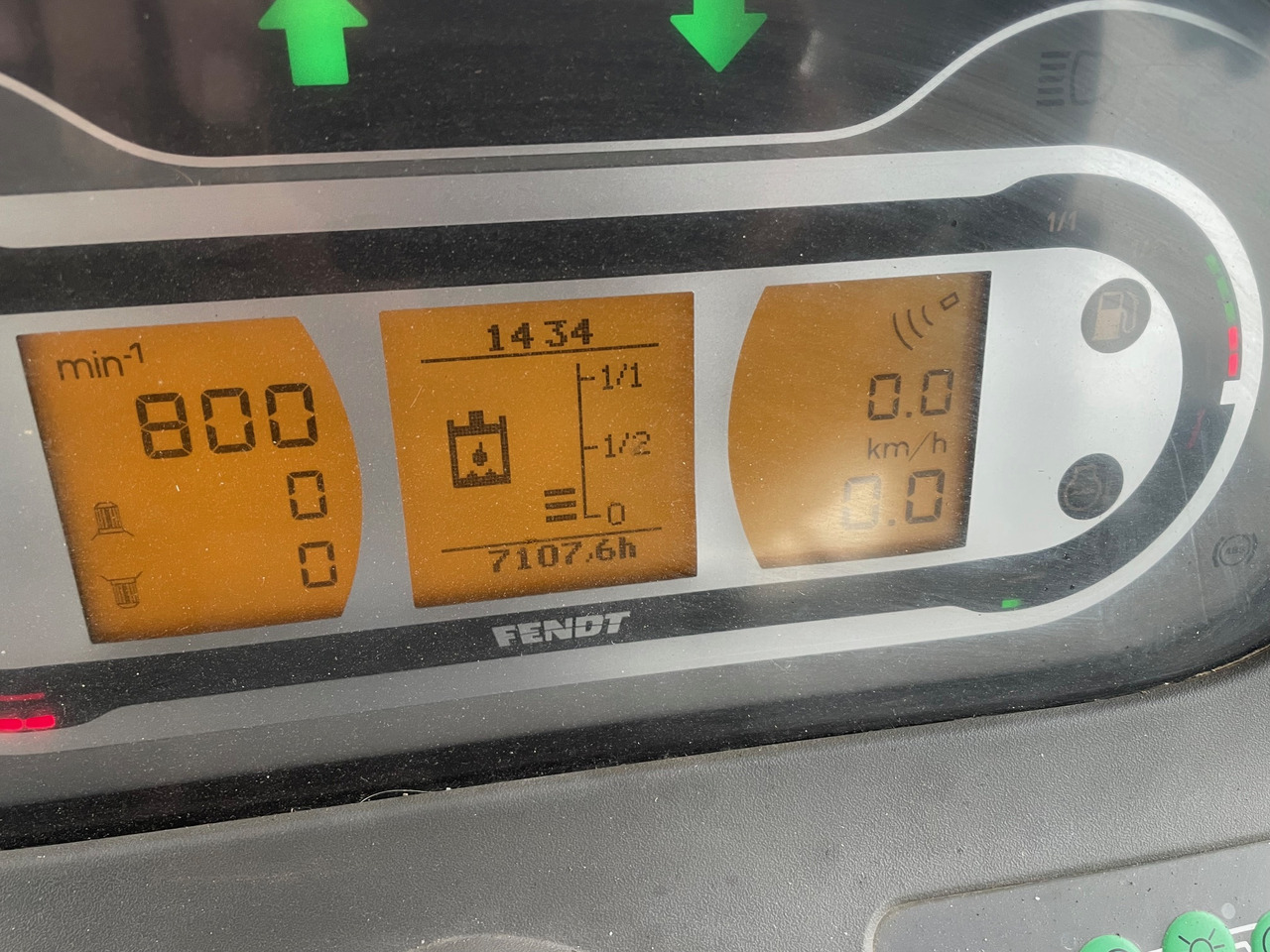 Fendt 718 Vario S4 ProfiPlus - Traktorius: foto 2 Fendt 718 Vario S4 ProfiPlus - Traktorius: foto 2