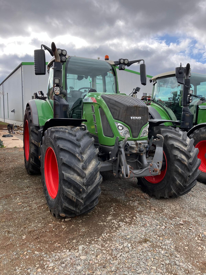Fendt 720 Vario S4 Profi - Traktorius: foto 3 Fendt 720 Vario S4 Profi - Traktorius: foto 3