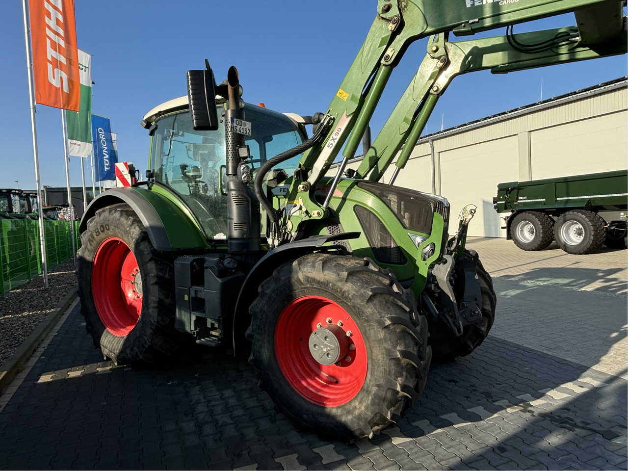 Fendt 724 S4 Profi Plus - Traktorius: foto 1 Fendt 724 S4 Profi Plus - Traktorius: foto 1