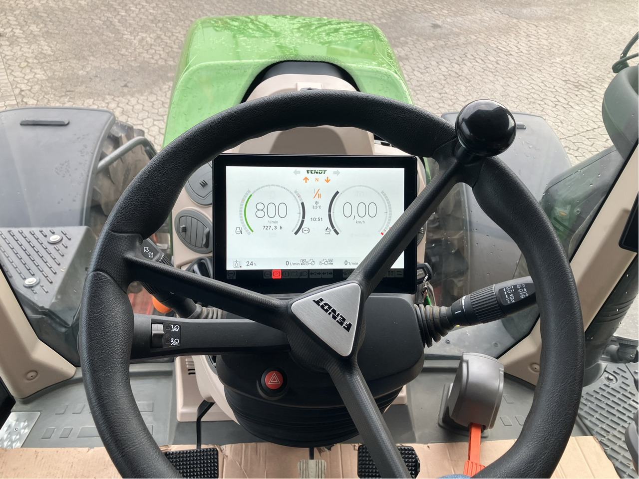 Fendt 724 Vario Gen6 Power Setting2 - Traktorius: foto 4 Fendt 724 Vario Gen6 Power Setting2 - Traktorius: foto 4