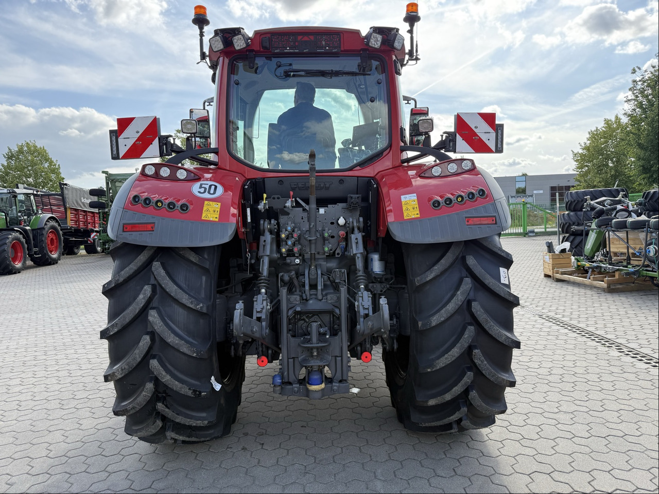 Fendt 724 Vario Gen6 ProfiPlus - Traktorius: foto 2 Fendt 724 Vario Gen6 ProfiPlus - Traktorius: foto 2