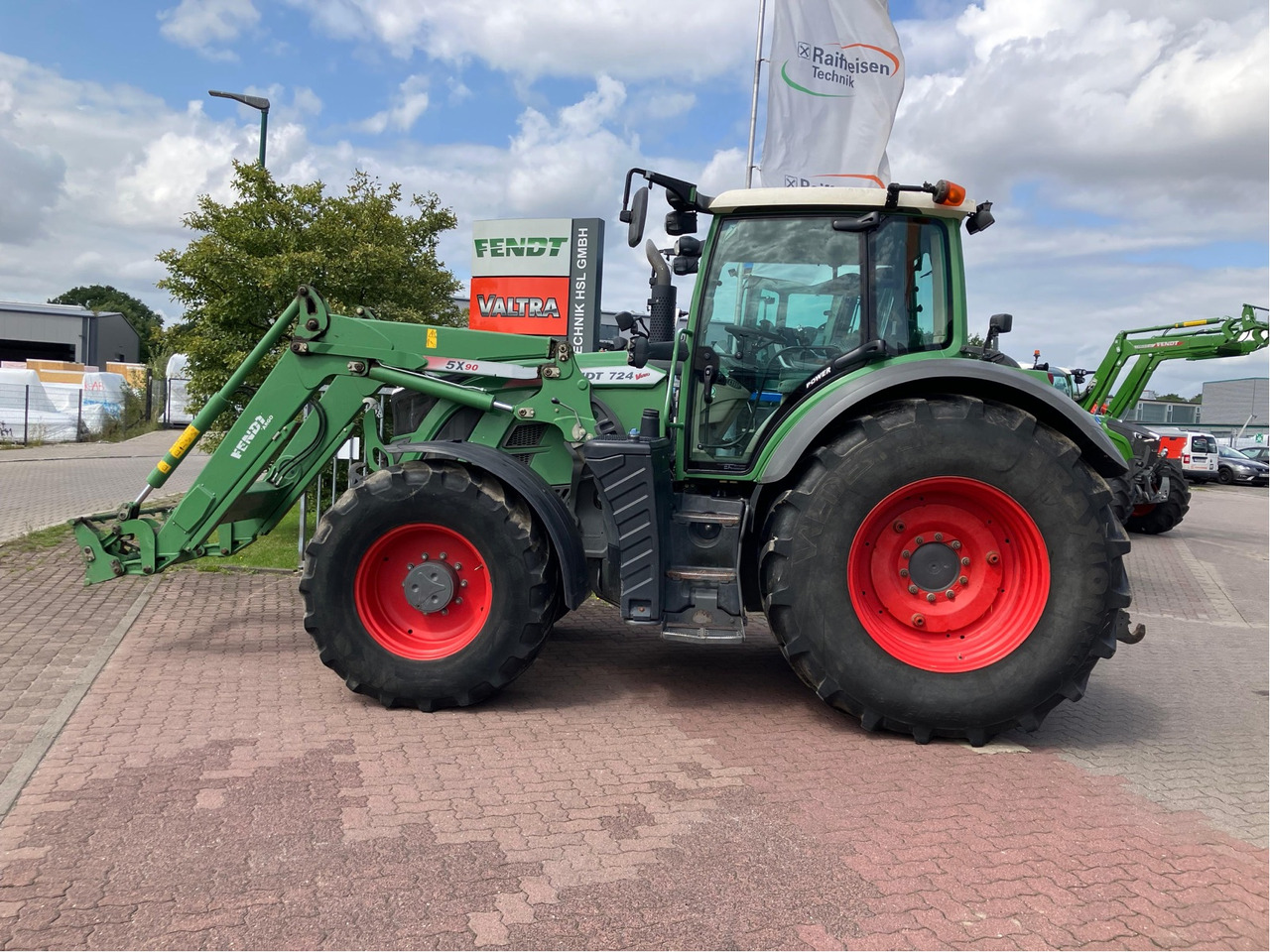 Fendt 724 Vario S4 Power - Traktorius: foto 2 Fendt 724 Vario S4 Power - Traktorius: foto 2